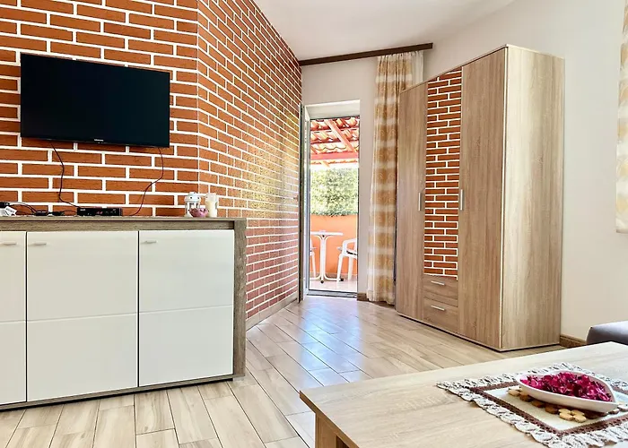Dugonjic Apartment *
